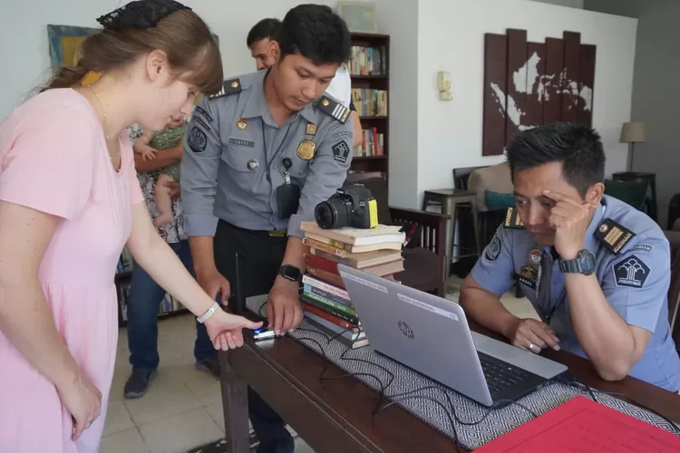 Layanan Jemput Bola dari Imigrasi Semarang untuk WNA di Salatiga