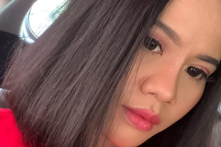 Daftar Artis Pemeran Film Dewasa Kelas Bintang, Ada Siskaeee hingga Virly Virginia. /Instagram Siskaeee