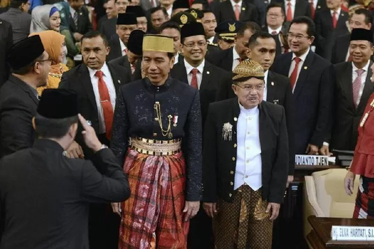 Presiden Joko Widodo menggunakan salah satu baju adat dari Sulawesi Selatan pada saat pidato kenegaraan sidang tahunan (Foto: Dok. Biro Pers Setpres)