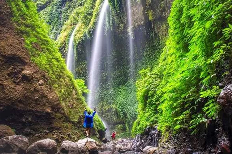 Coban Rondo, salah satu tempat wisata keren yang bisa sobat Depok kunjungi saat berada di Malang. (kemenparekraf.go.id)