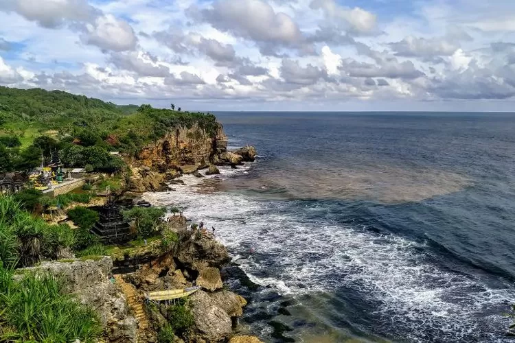 5 Pantai Tersembunyi Di Gunung Kidul Jogja, Selain Kota Istimewa ...