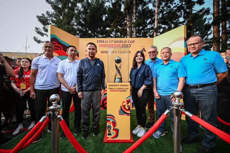Ratu Tisha saat menghadiri Trophy Tour Piala Dunia U17 2023 di Bandung.  (pssi.org)