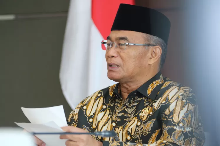 Menko PMK melontarkan wacana tentang larangan Ibadah Haji lebih dari sekali