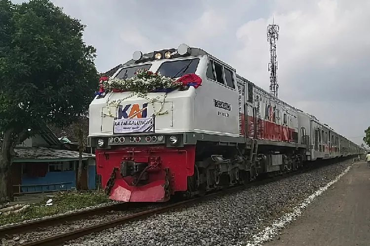 Kereta Api Pandalungan: Jalur Eksekutif Baru Dengan Rute Terpanjang Se ...