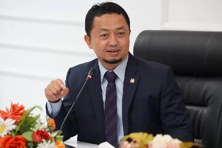 Dr. Syahrul Aidi Maazat dari Fraksi PKS DPR RI mengkritik alokasi dana APBN untuk RUU IKN, lebih baik untuk desa dan daerah terpencil. (pks.id)
