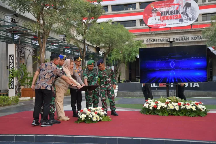 Pemkot Semarang, Forkopimda beserta Polrestabes meresmikan fitur RT Smart.  ((Humas Pemkot))