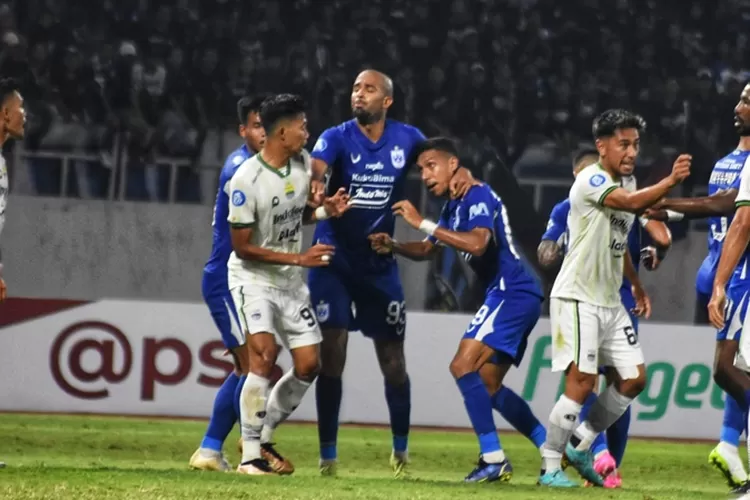 Para pemain PSIS Semarang yang sempat bertikai dengan pemain Persib Bandung.  (Ayosemarang.com/ Audrian Firhannusa)