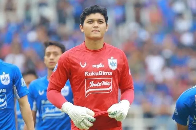 Kiper PSIS Semarang Adi Satryo mengeluarkan somasi terhadap netizen.  ((Instagram Adi))