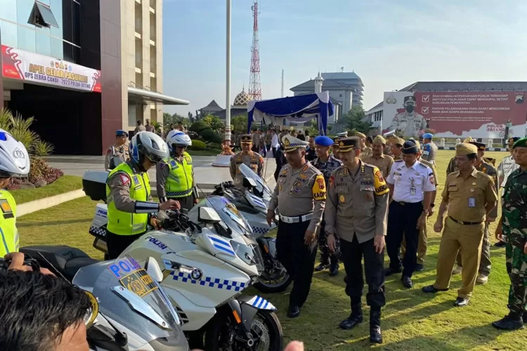 Polda Jateng saat menggelar apel Operasi Zebra Candi 2023. Ada 9 pelanggaran yang akan ditindak.  (Ayosemarang.com/ Audrian Firhannusa)