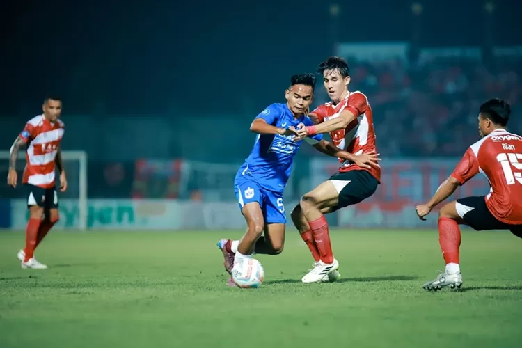 Ridho Syuhada saat bermain bersama PSIS Semarang. Ridho akan dipinjamkan ke klub Liga 2 bersama Rizky Dwi Pangestu.  (PSIS)