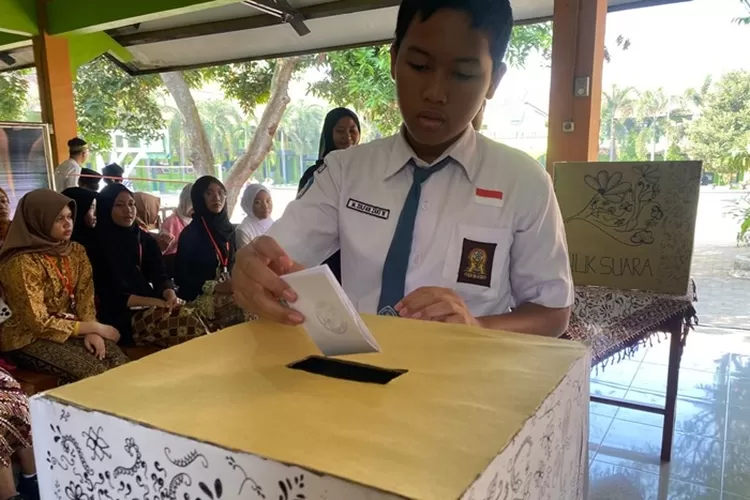 pemilihan ketua OSIS (Pilkatos) di SMAN 2 Batang (dok)