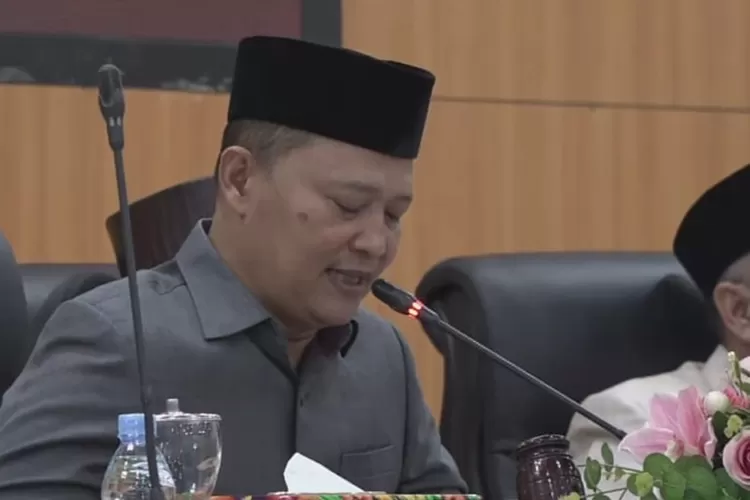 Ketua DPRD Kabupaten Demak, Fahrudin Bisri Slamet saat memimpin Rapat Paripurna DPRD Demak