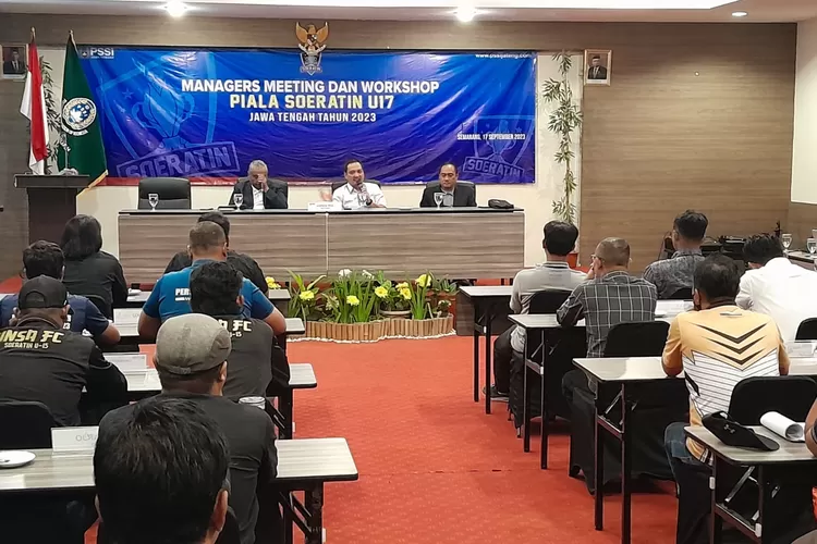 Managers meeting tim Piala Soeratin U-17 bersama Asprov PSSI Jateng.  ((Ayosemarang.com/ Audrian Firhannusa))