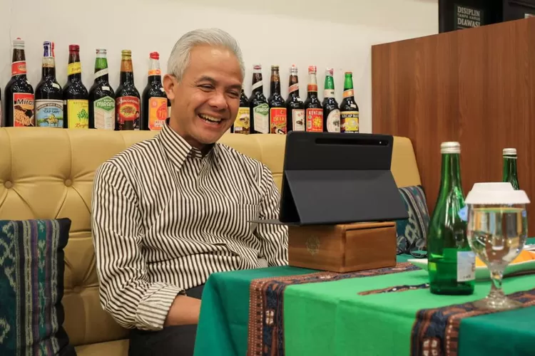 Kanal aduan LaporGub! dinilai pengamat efektif atasi keluhan masyarakat. ( (Tim Ganjar))