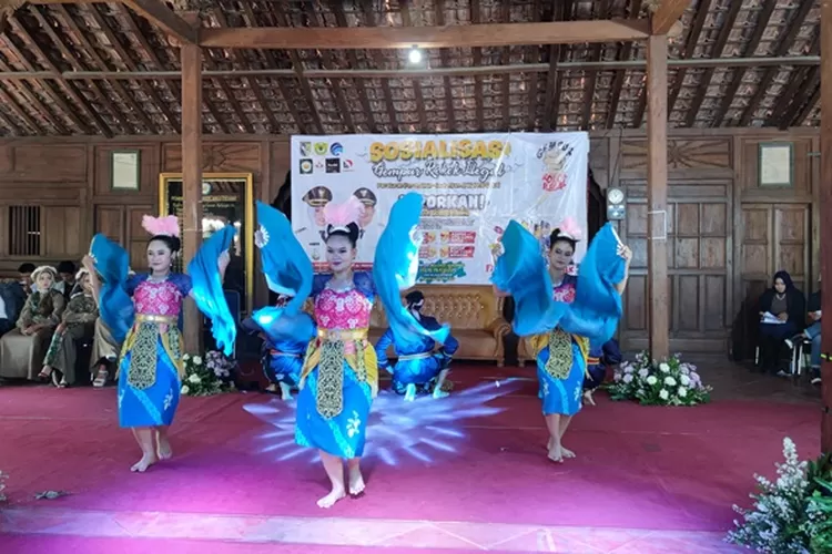 Mengenal Tari Sinok Dan Tari Grebeg Karya Seni Tarian Asli Demak