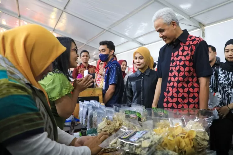 Setidaknya ada 6 cara yang telah dilakukan Ganjar Pranowo untuk mengembangkan UMKM di Jawa Tengah.  (dok)