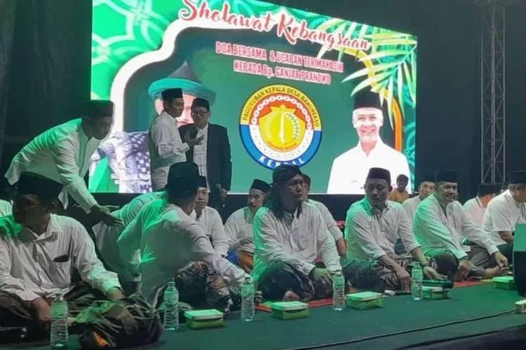 Memperingati Harlah Paguyuban Kades Bahurekso dengan Sholawat Kebangsaan. (Edi Prayitno/kontributor Kendal)