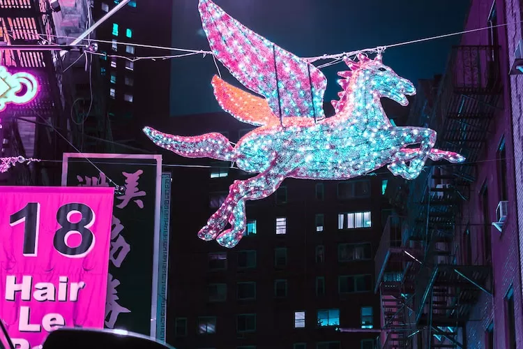 Ilustrasi. 4 mahluk mitos yang disebut hidup di dunia nyata. Pernah tertangkap kamera? (Unsplash.com/Wilmer Martinez)