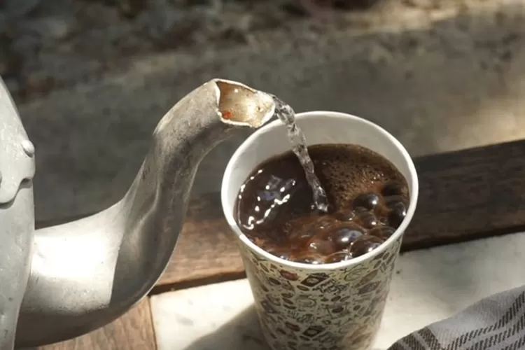 Kopi Poro Resep Khas dari Abdi Dalem Kadilangu Sejak Abad 18 (ivo)