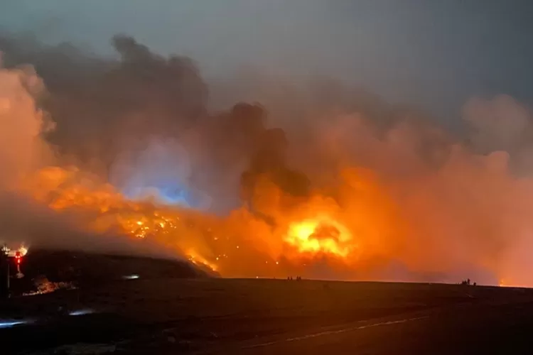 Kebakaran di TPA Jatibarang Semarang yang dinilai lebih luas.  (Istimewa)