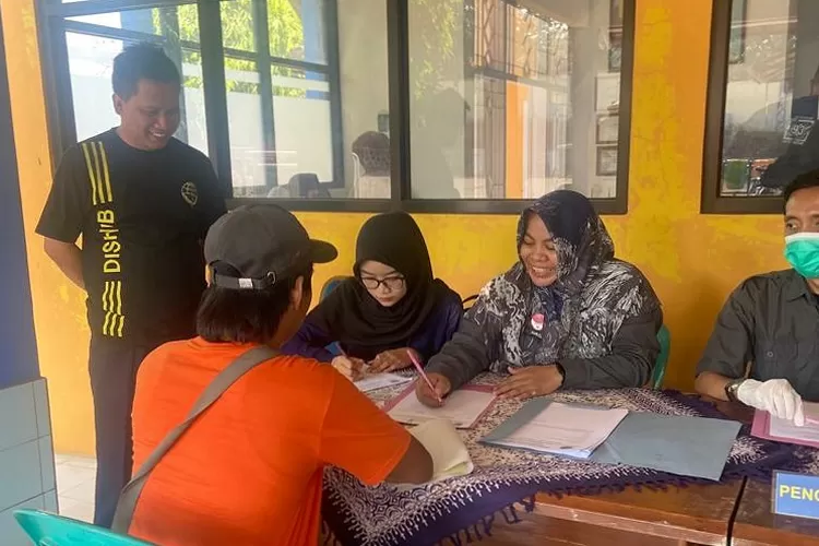 Pemeriksaan Kesehatan Sopir dan Tes Urin di Dishub Batang