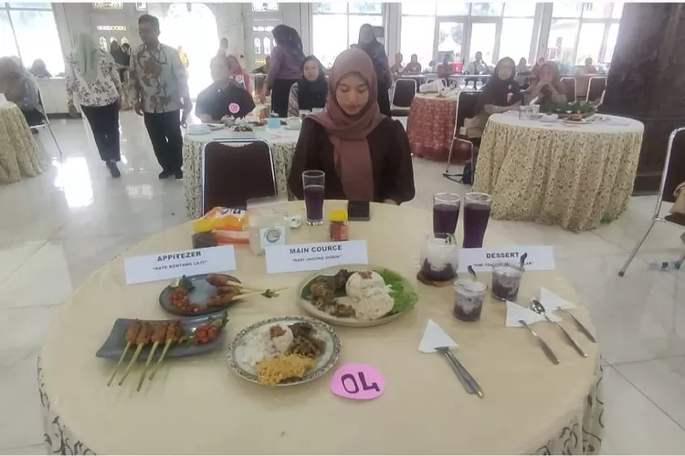 Lomba Kreasi Pangan Lokal Kendal di Pendopo Tumenggung Bahurekso Kendal, Selasa 10 Oktober 2023.  ((edi prayitno/ kontributorr Kendal))