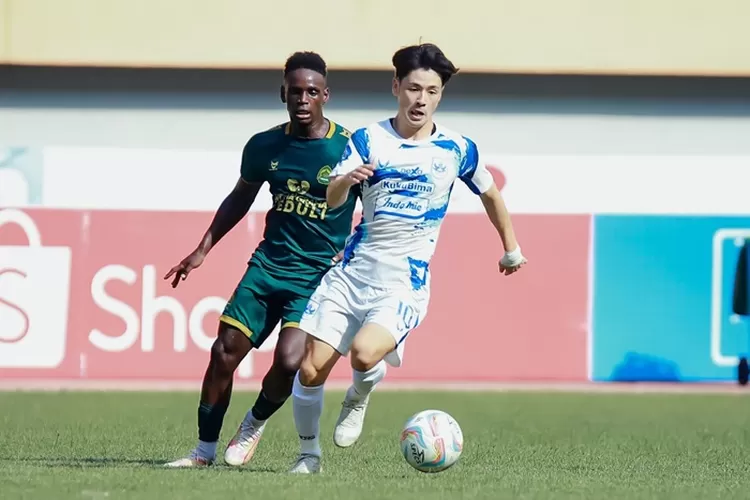 Taisei Marukawa mencetak gol untuk PSIS Semarang di babak pertama. Persikabo 1973 vs PSIS sementara 1-1.  (PSIS)