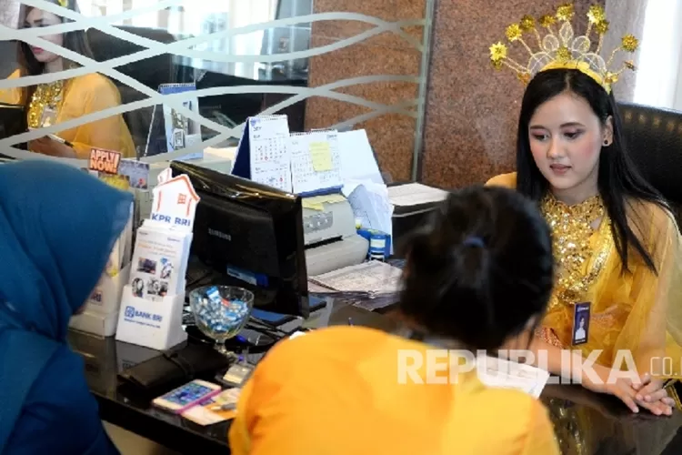 Kerap Diburu! Berapa Gaji Teller Bank BRI? Pegawai Lain Segini Loh ...