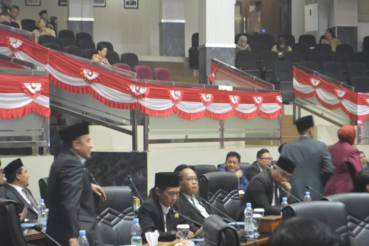 Ir.Yuyud Wahyudin Ketua Komisi 1 DPRD Kabupaten Bogor (Catatanfakta.com )