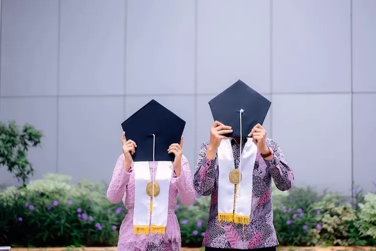 Skripsi sudah bukan lagi menjadi syarat kelulusan mahasiswa S1 (Foto: Instagram/imagestic_graduation)