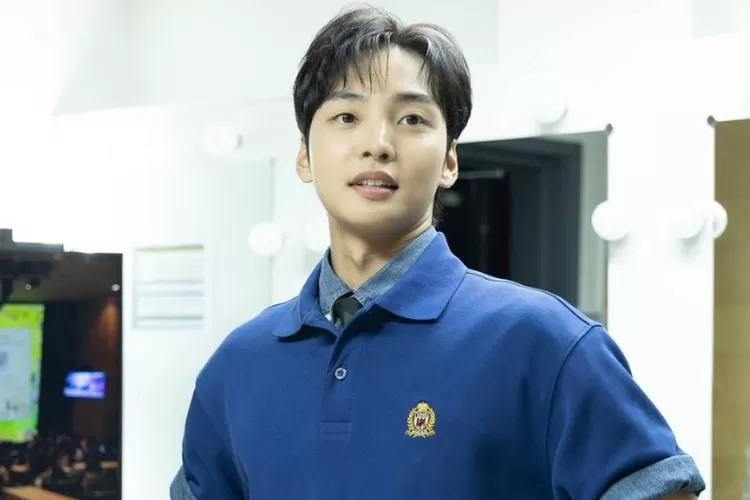 Aktor Kim Min Jae Berangkat Wajib Militer Hari Ini: Saya akan Kembali