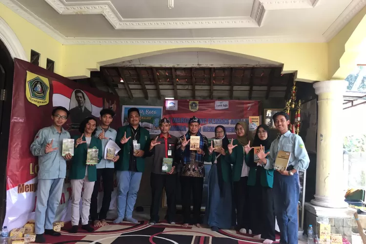 Ace Sumanta saat Pembukaan Program Literasi di rumahnya Kampung Nagrak RT 02 RW 05, Desa Cijujung Kecamatan Cibungbulang, Kabupaten Bogor.