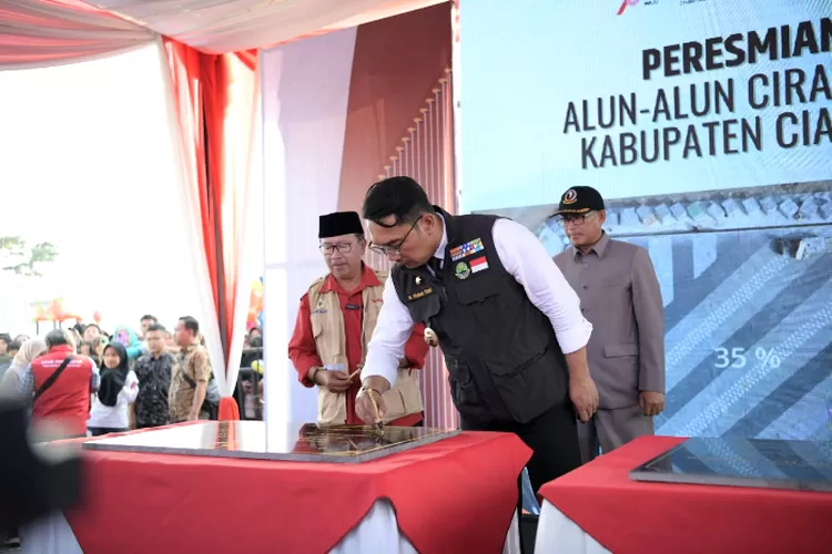 Gubernur Ridwan Kamil, Resmikan Tiga Proyek di Cianjur
