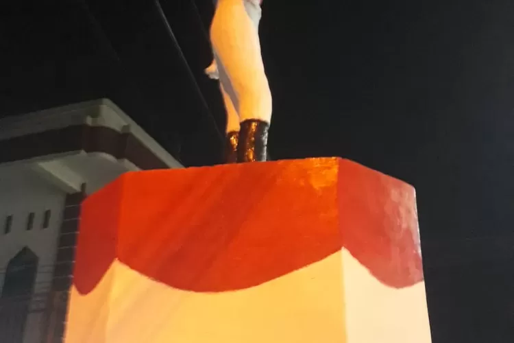 Jika mendengar nama Kelurahan Sukatani, pastinya langsung terbayang wilayah dengan lahan pertanian yang luas dan di dominasi oleh penduduk bermata pencaharian sebagai seorang petani. Laporan : Andika Eka Maulana Melihat kondisi sekarang, wilayah Sukatani sangatlah berbanding terbalik. Hal ini dikare (Andika Eka )