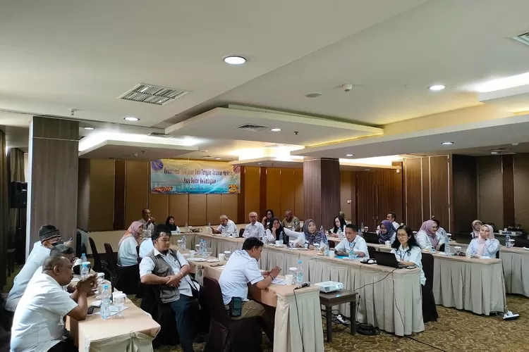 Perwakilan dari beberapa kedinasan yang ada di Kota Depok, saat menghadiri konsolidasi Kebijakan Kota Tanggap Ancaman Narkoba (KOTAN) Pada Sektor Kelembagaan yang diadakan oleh BNN Kota Depok (BAGAS KARA/RADAR DEPOK)