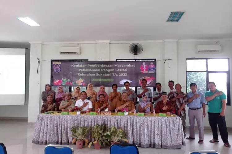 Pelatihan Pekarangan Pangan Lestari (P2L) di aula Kelurahan Sukatani, Kecamatan Tapos. (Andika Eka)
