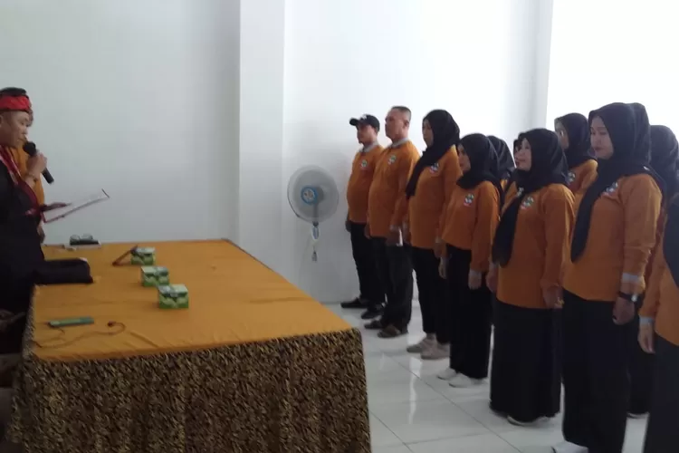 Pengukuhan Pengurus Kelompok Kerja (Pokja) Sehat Kelurahan Mampang, Kecamatan Pancoranmas, Kamis  (Aldy Rama )