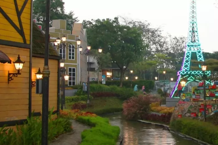 Liburan Ala Eropa di Devoyage Bogor, menawarkan 150 spot foto yang instagramable  (Instagram/devoyagebogor)