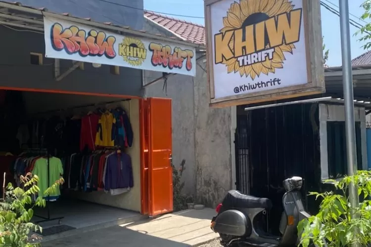 Khiw Thrift di Gang Laskar Dalam, Kelurahan Bojong Pondok Terong, Kecamatan Cipayung, Kota Depok (Atfal/Radar Depok)
