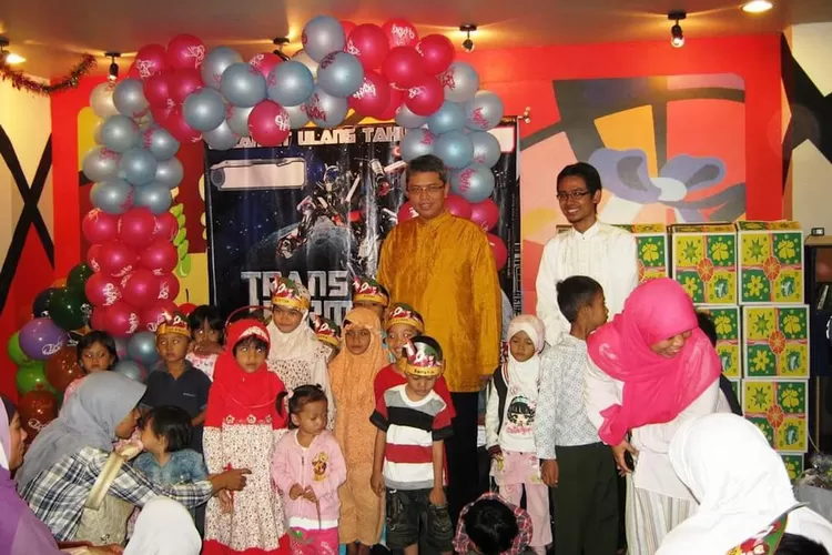 YMPAI saat melakukan edukasi ketahanan keluarga pada sejumlah anak (YMPAI)