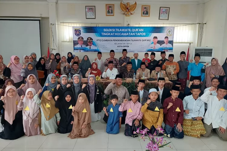 Seleksi dan memberikan pembinaan kepada peserta yang akan mengikuti ajang MTQ, di aula Kecamatan Tapos (ANDIKA EKA/RADAR DEPOK)