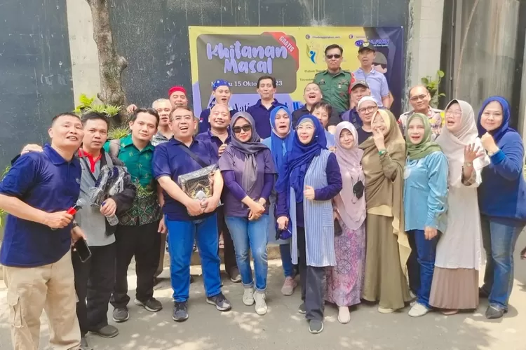Yayasan Anugerah Bersama Mandiri (ABM) menghelat sunatan massal, di Perumahan Lembah Griya Indah, Cipayung Jaya, Cipayung, Depok.