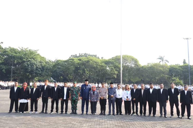 Wali Kota Bekasi Tri Adhianto bersama stakeholder sepakat tekan polusi udara di Kota Bekasi (Pemkot Bekasi)