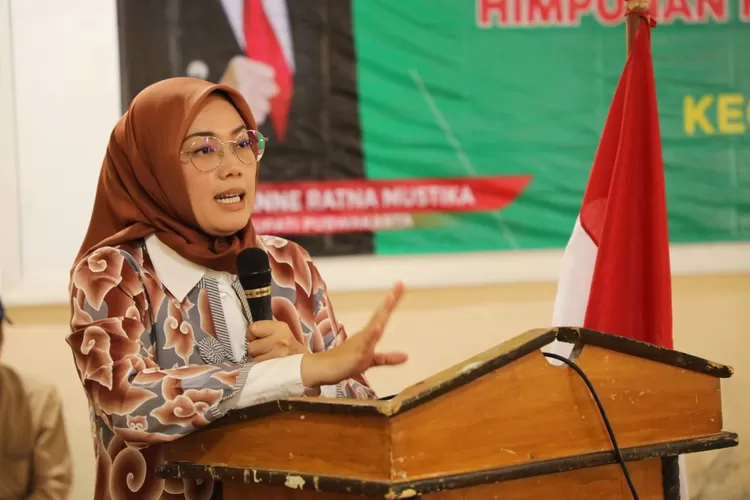 Bupati Purwakarta Anne Ratna Mustika berupaya bantu petani maksimalkan hasil pertanian. (Diskominfo Purwakarta)