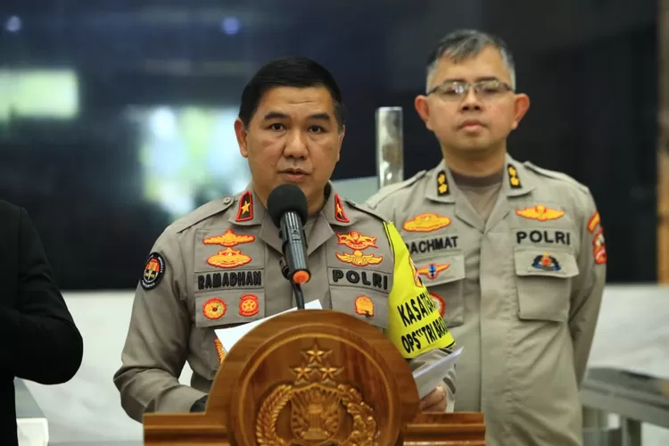 Karopenmas Divisi Humas Polri Brigjen. Pol. Ahmad Ramadhan menerangkan, pelanggaran yang ditemukan sebanyak 8.583. Namun, tidak semuanya dilakukan penilangan manual, karena 1.260 pelanggar ditilang melalui ETLE. (Dok Polri)