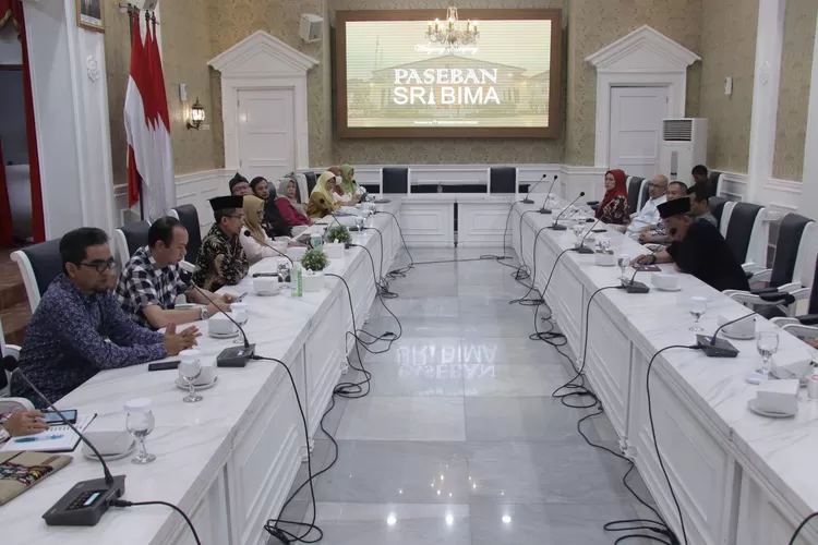 DPRD Kabupaten Bogor menyambangi Balai Kota Bogor. (Pemkot Bogor)