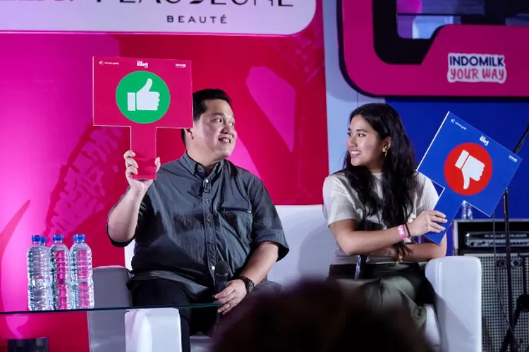 Menteri BUMN Erick Thohir bareng Magisha, putri kesayangannya. (The Girl Fest Surabaya)