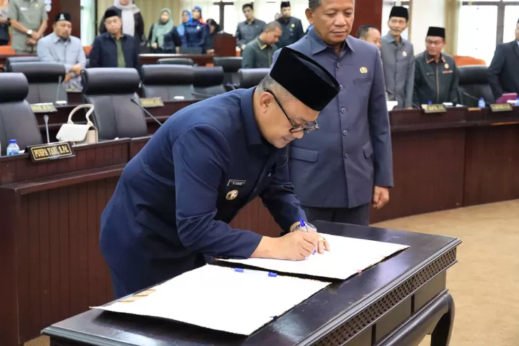 Pj Wali Kota Bekasi Raden Gani Muhamad. (Pemkot Bekasi)