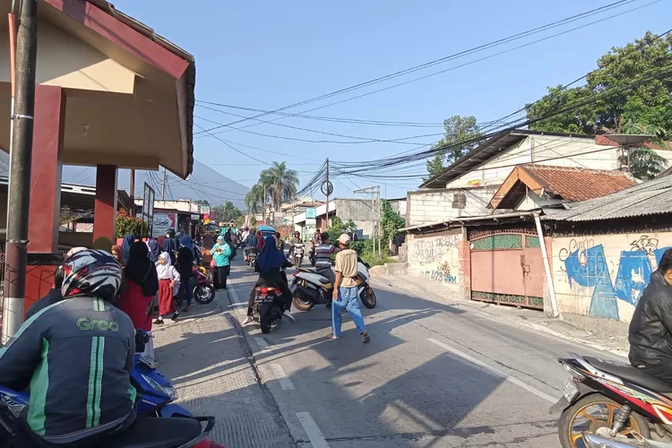 KHAWATIR : Beberap sekolah dasarindi Kecamatan Tamansari, Kabupaten Bogor membutuhkan Zoss. 