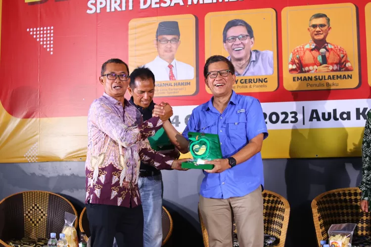 Akademisi sekaligus pengamat politik Rocky Gerung dalam acara bedah buku politik identitas di Rancabungur, Kabupaten Bogor, (Mulya Diva/Metropolitan)